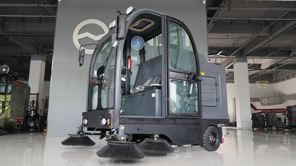  工業(yè)車間的掃地機好不好用呢？
