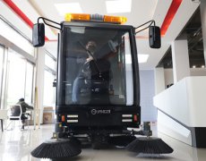 工業(yè)掃地機(jī)有哪些類型？怎么選擇